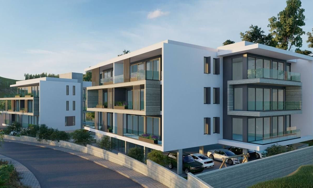 Modern 2 Bedroom Apartment with Pool and Gym