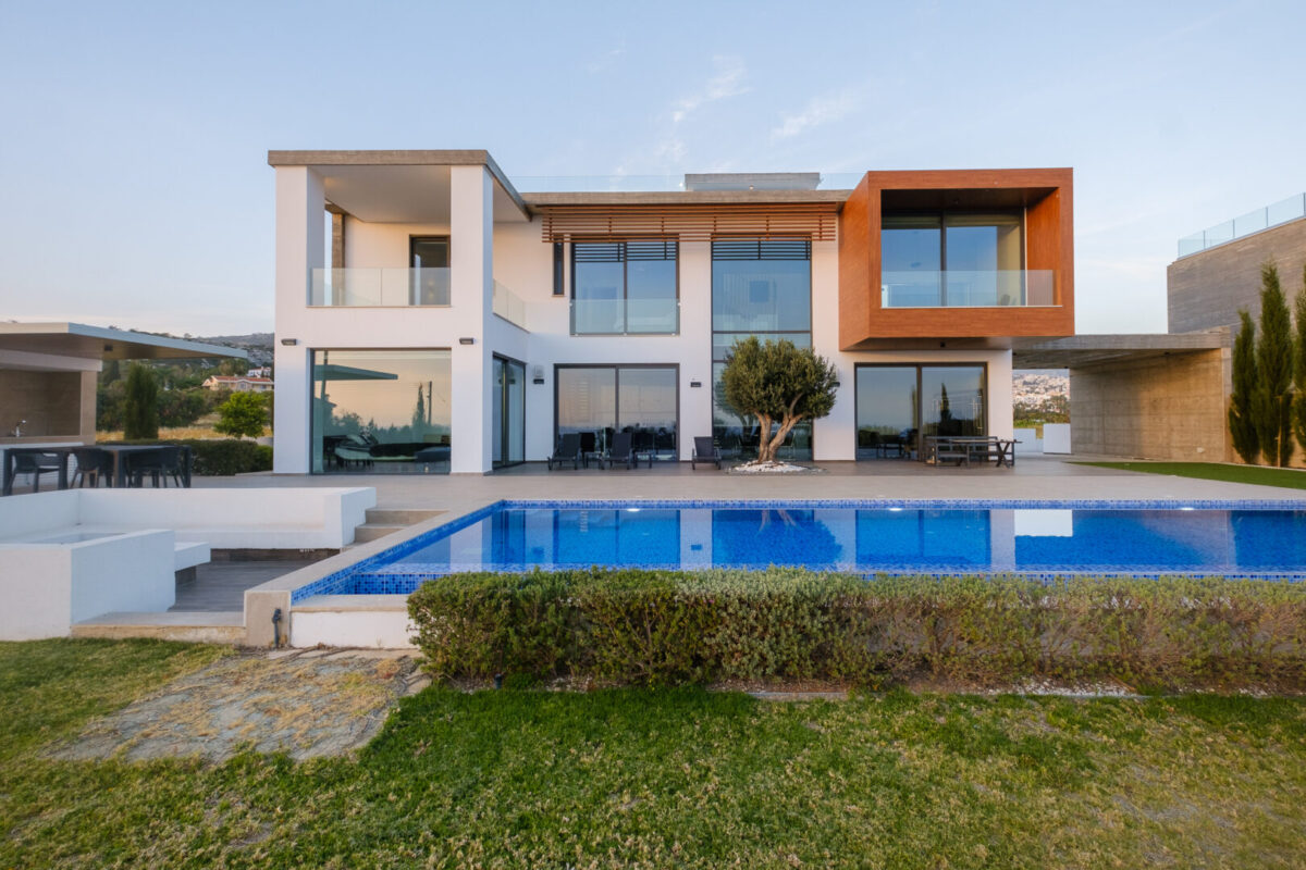 Luxury 4 Bedroom Villa