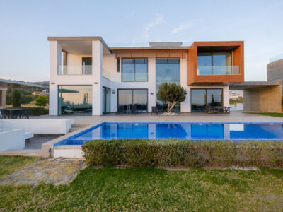 Luxury 4 Bedroom Villa