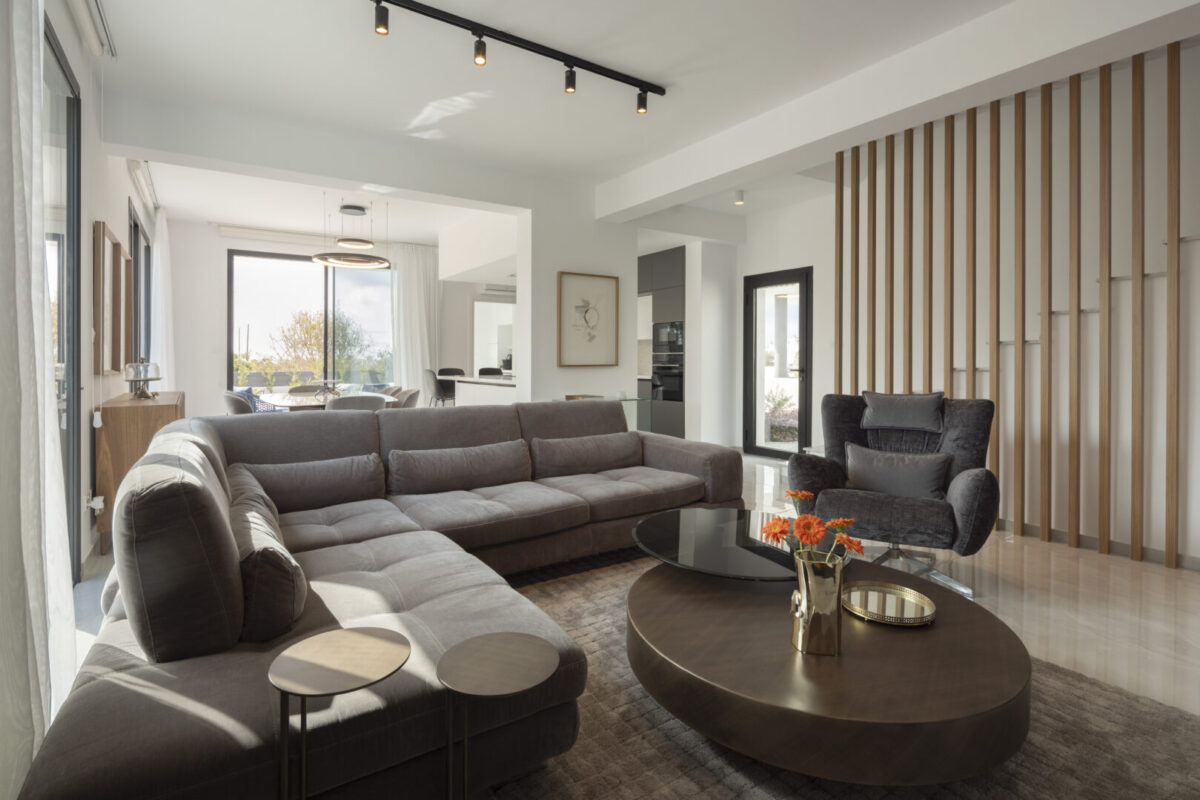 Modern 4 Bedroom Detached Villa