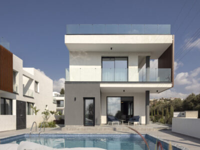 Modern 4 Bedroom Detached Villa