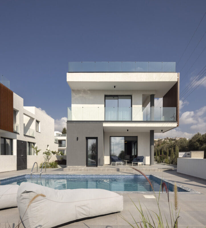 Modern 4 Bedroom Detached Villa