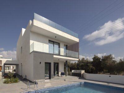 Modern 4 Bedroom Detached Villa