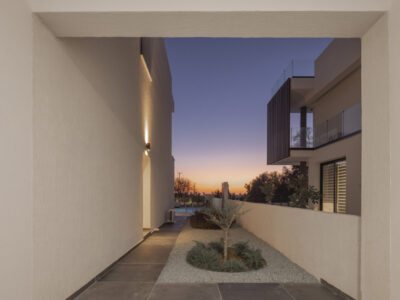Modern 4 Bedroom Detached Villa