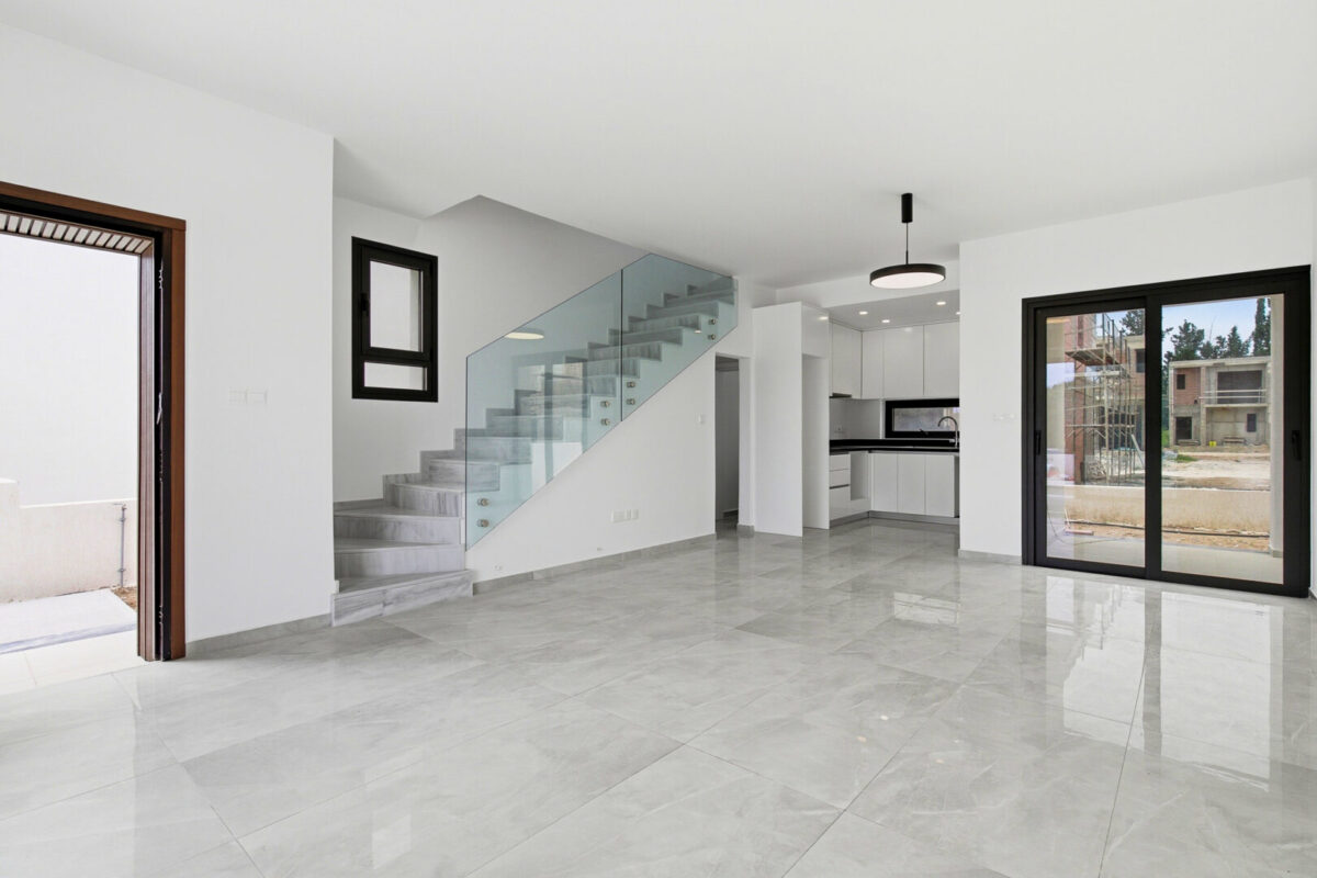 Modern 3 Bedroom Villa