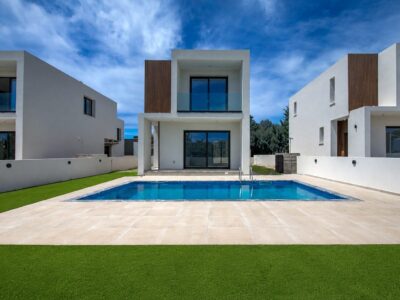 Modern 3 Bedroom Villa