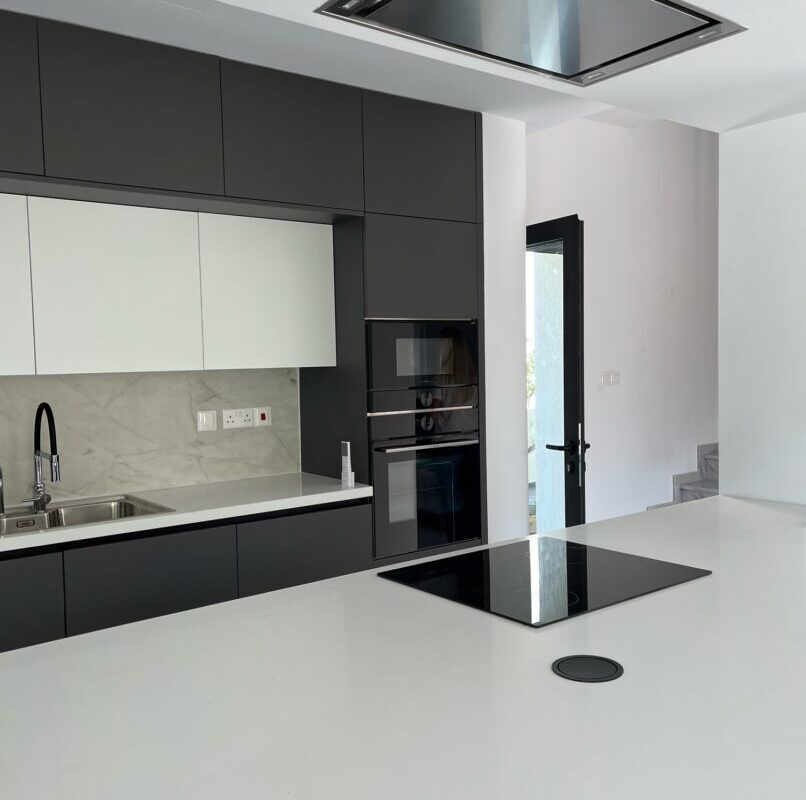 Modern 4 Bedroom Detached Villa