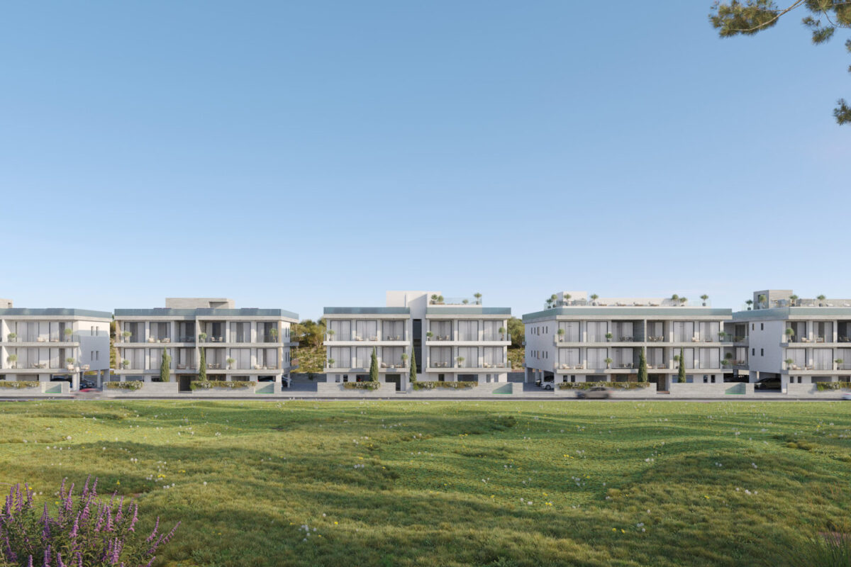 Spacious 2 Bedroom Apartment with Rooftop Pool