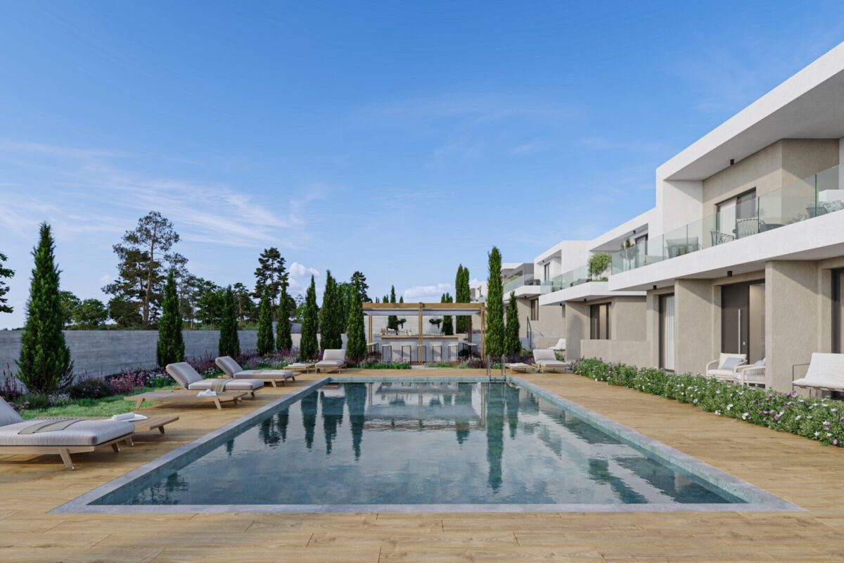 Modern 2 Bedroom Apartment Near the Sea